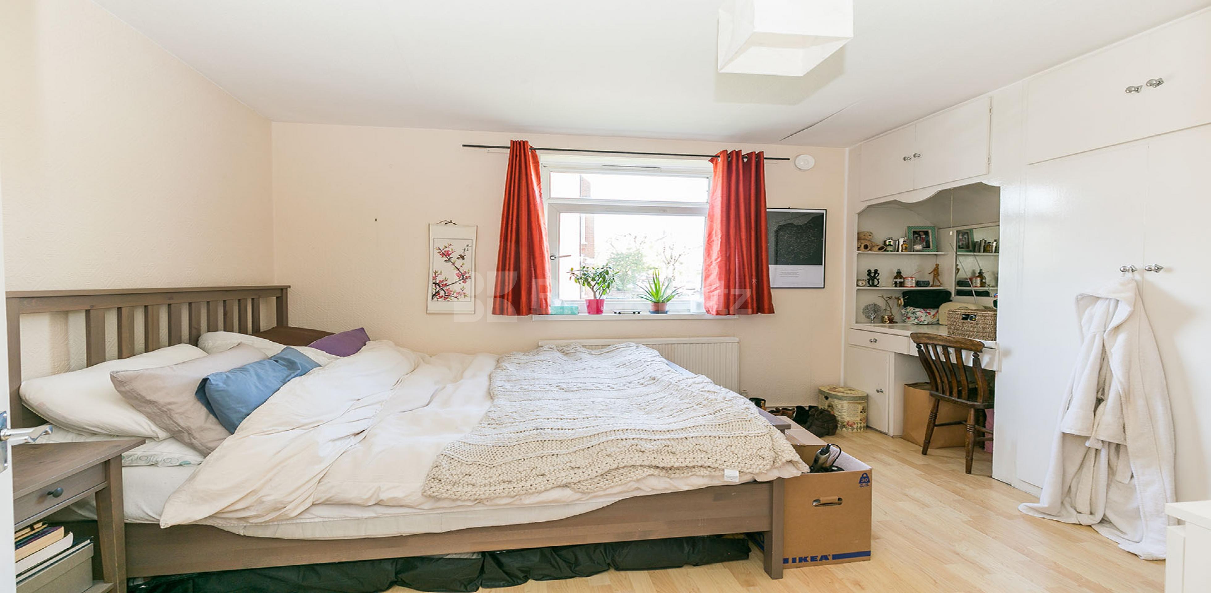 			New Instruction!, 2 Bedroom, 1 bath, 1 reception Flat			 Crouch Hall Road, Crouch End N8